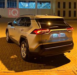 تۆیۆتا ڕاڤ 4